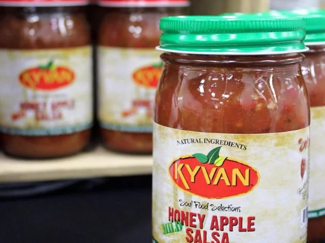 Kyvan KYVAN sweet apple salsa